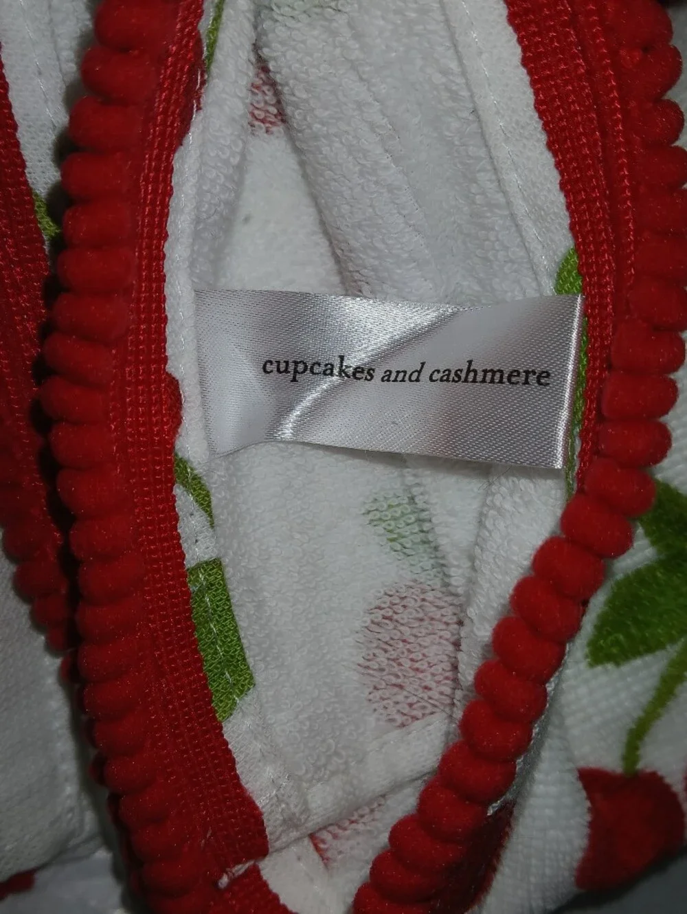 cupcakes & cashmere top rated